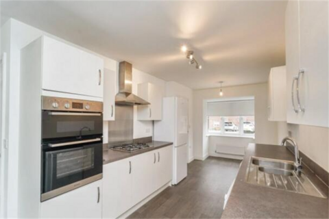 4 bedroom semi-detached house to rent, Bedford MK40