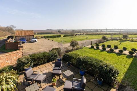 4 bedroom house for sale, The Old Barn, Muston, Filey