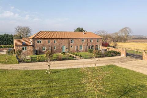 4 bedroom house for sale, The Old Barn, Muston, Filey