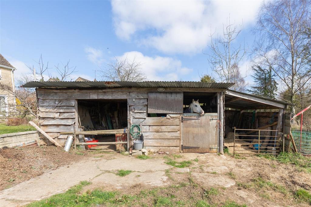 Stables 1.jpg