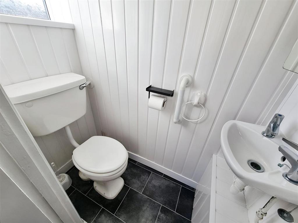 718f7386-smx C E0 CUk61au2 ZE1kx A.jpg