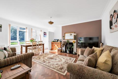 2 bedroom apartment for sale, Kemnal Road, Chislehurst BR7