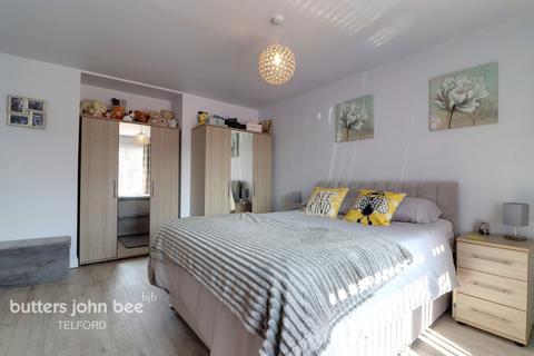 43 Sutherland Drive, Muxton, Telford, TF2 8QB