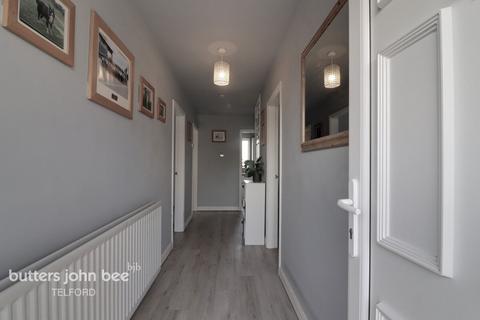 43 Sutherland Drive, Muxton, Telford, TF2 8QB