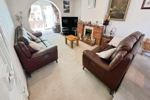 3 bedroom detached house for sale, Foxwood Avenue, Birmingham, B43