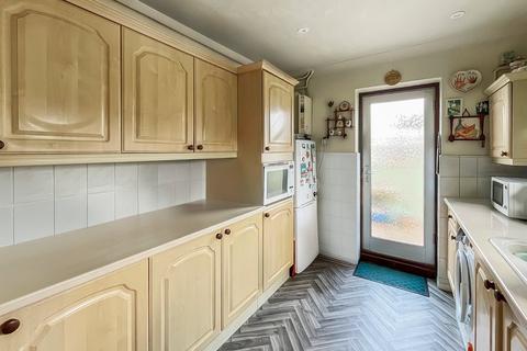 32 Ambersham Crescent, East Preston, Littlehampton, BN16 1AH