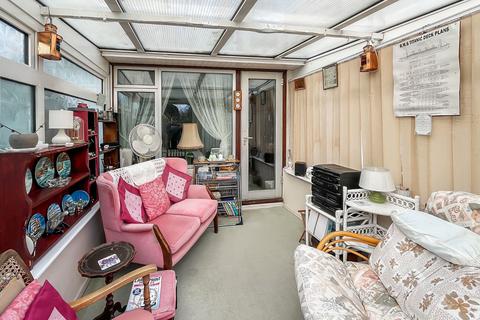 32 Ambersham Crescent, East Preston, Littlehampton, BN16 1AH