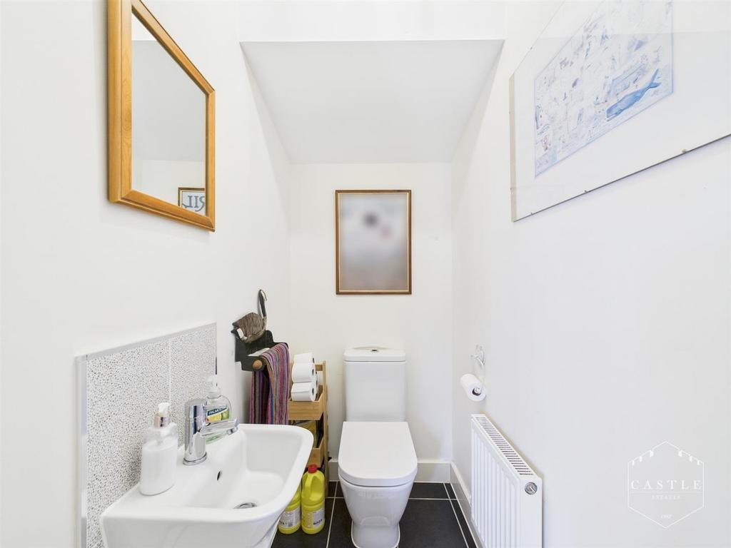 Guest cloakroom