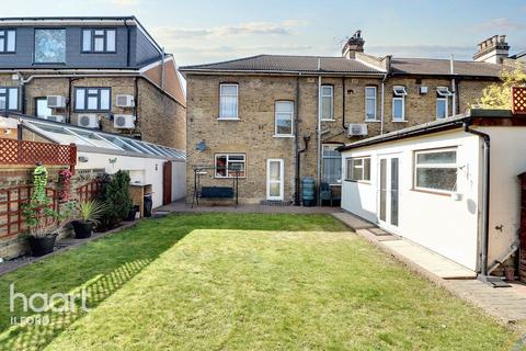 4 bedroom end of terrace house for sale, Wellwood Road, Ilford
