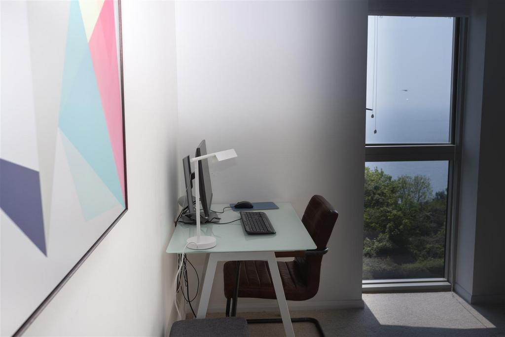 Bedroom: