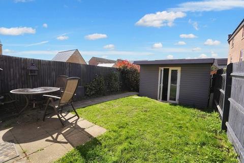 34 Felstead Crescent, Stansted, CM24 8UX