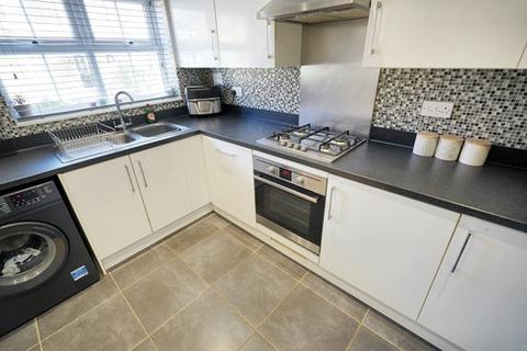 34 Felstead Crescent, Stansted, CM24 8UX