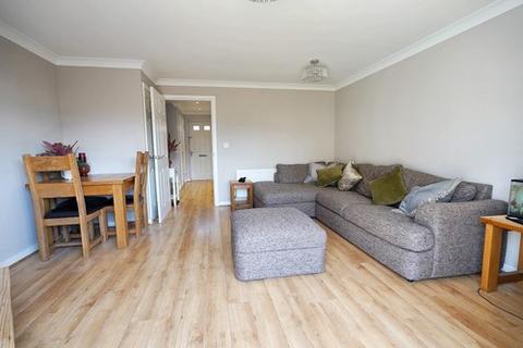 34 Felstead Crescent, Stansted, CM24 8UX