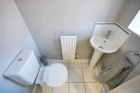 34 Felstead Crescent, Stansted, CM24 8UX