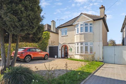 undefined, Little Bushey Lane, Bushey
