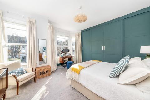 3 Phoenix Road, London, SE20 7BT