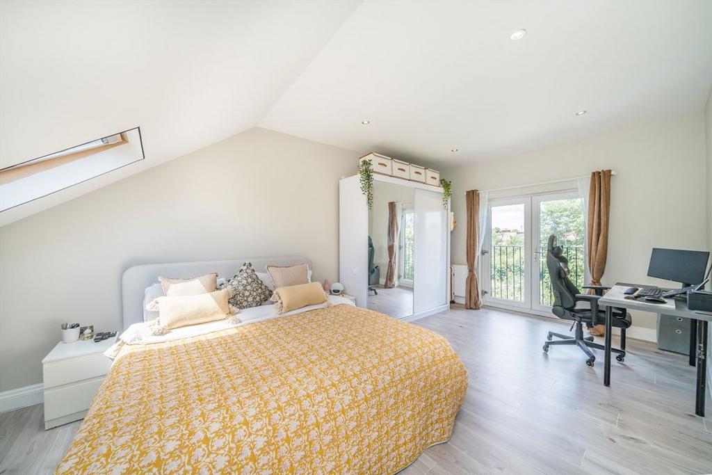 Apartment in London - View 5