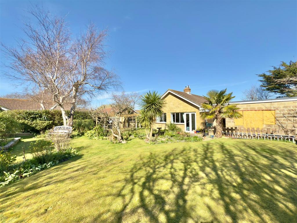 Rear Garden 5.jpg