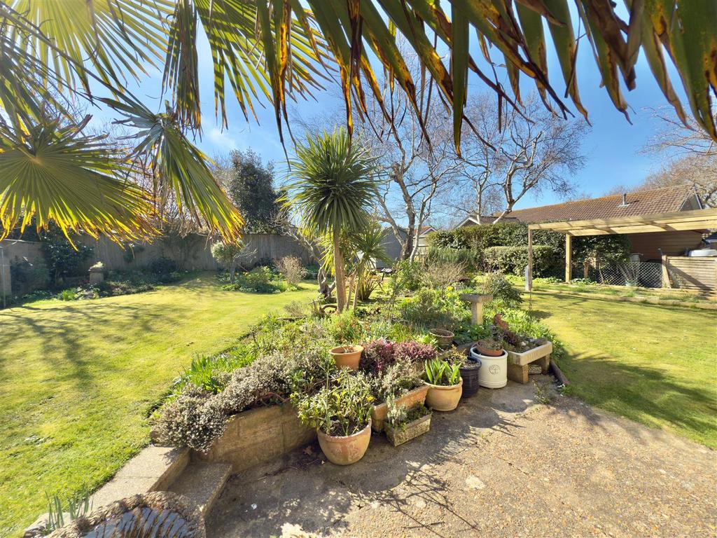 Rear Garden 1.jpg