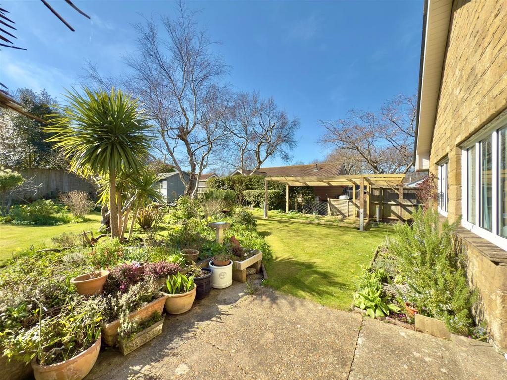 Rear Garden 2.jpg