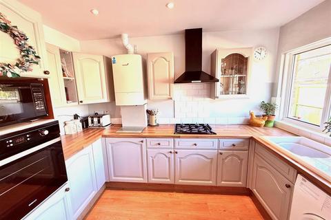 2 bedroom detached bungalow for sale, Totland Bay, Isle of Wight