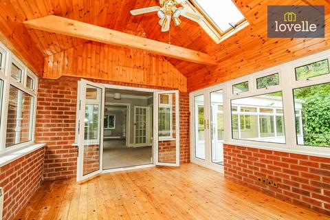 3 Ings Lane, Waltham, Grimsby, DN37 0EX
