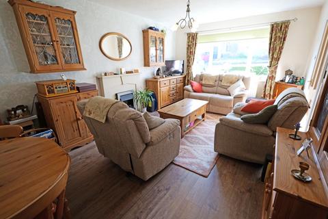 12 Rylstone Drive, Barnoldswick, BB18 5RG