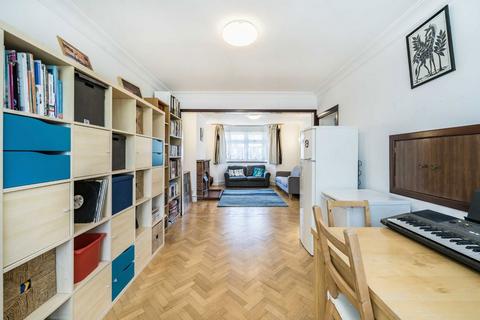 4 bedroom house for sale, Granville Gardens, London