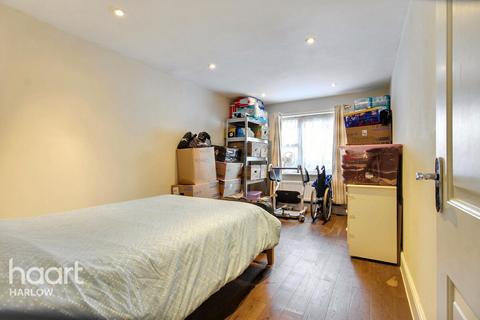 Flat 1, Gibson Court Bishopsfield, Harlow, CM18 6FF