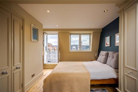 26b Lindrop Street, London, SW6 2QX