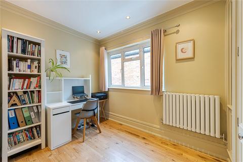 26b Lindrop Street, London, SW6 2QX
