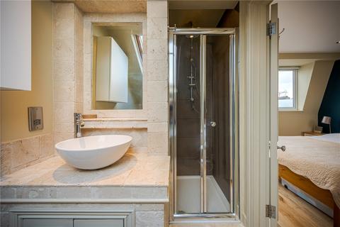 26b Lindrop Street, London, SW6 2QX