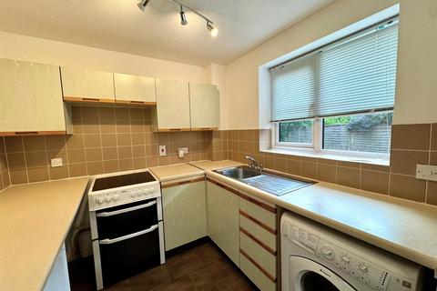 4 Cherberry Close, Fleet, GU51 2TD