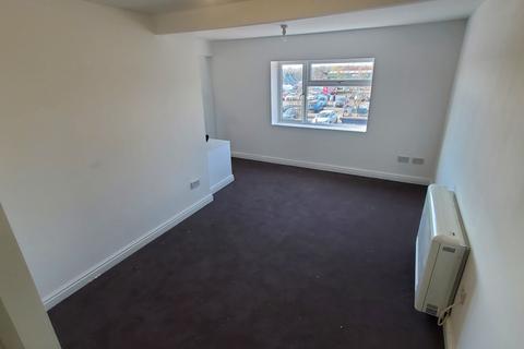 1 bedroom flat to rent, High Street, Cradley Heath B64