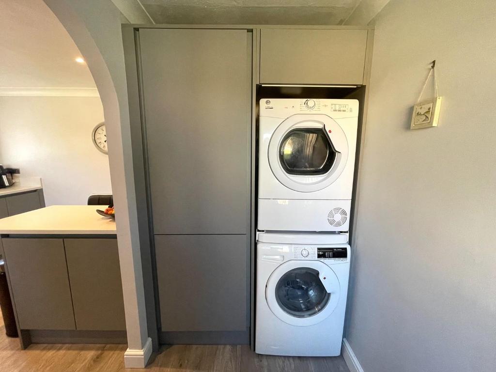 Utility Room.JPG