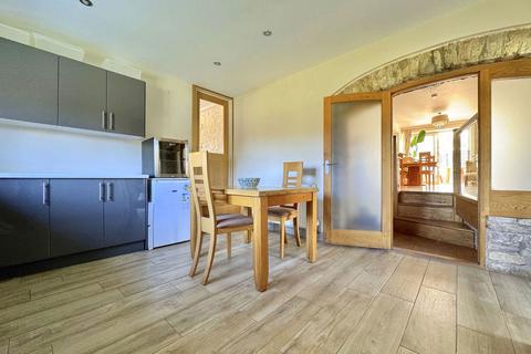 Dryleaze Bath Road, Saltford, Bristol, BS31 3JT