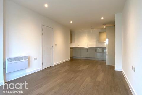 2 bedroom apartment for sale, Kingsbridge Crescent, Southall
