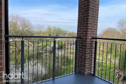 2 bedroom apartment for sale, Kingsbridge Crescent, Southall