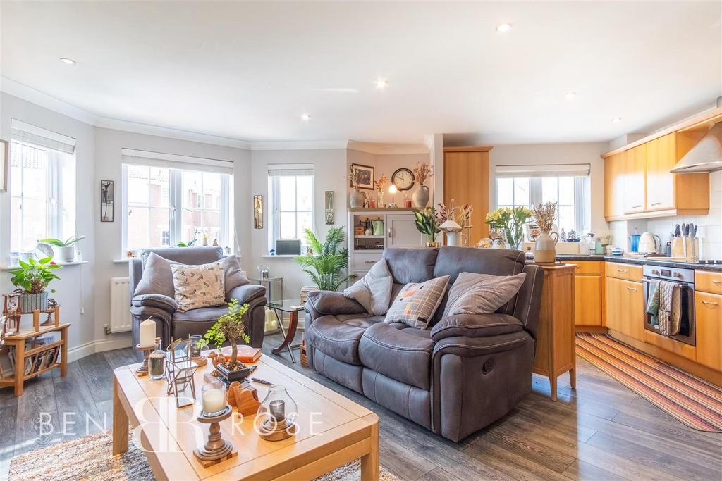 Lounge/Kitchen
