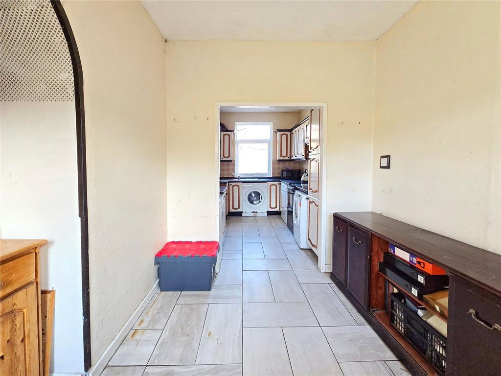 Dining Room/ Kitchen
