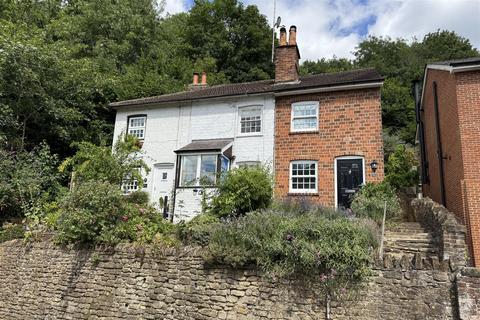 19 Brighton Road, Godalming, GU7 1NT