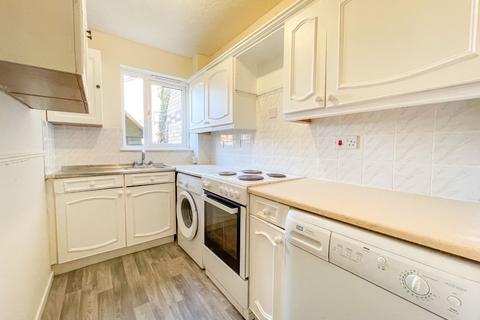 1 bedroom ground floor flat for sale, Damigos Road, Gravesend, Kent, DA12