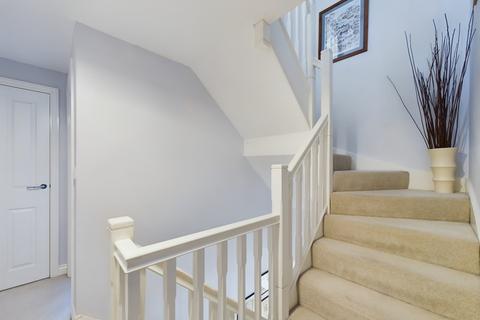 18 Hillside View, Chinnor, OX39 4DE