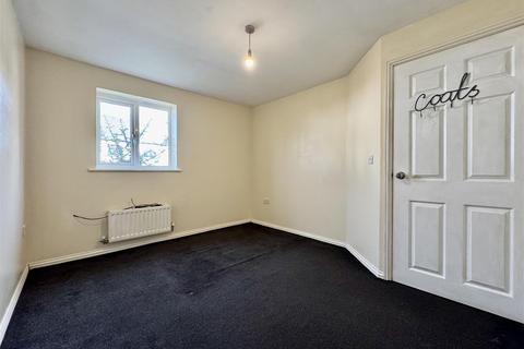 4 bedroom townhouse for sale, Greenlea Court, Waterloo, Huddersfield, HD5 8QB