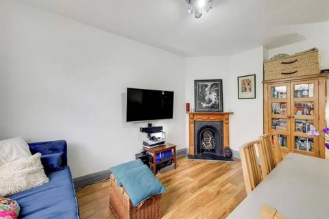 2 bedroom flat for sale, Ingleborough Street, Stockwell, London, SW9