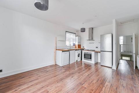 2 bedroom flat for sale, Muirkirk Road, Catford, London, SE6