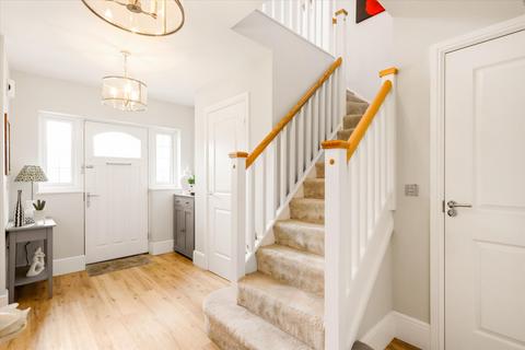 18 Teasel Road, Cheltenham, GL53 0FE