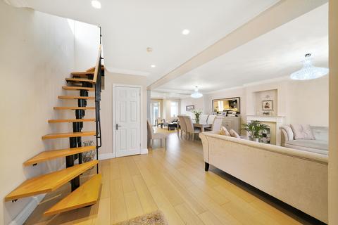 9 Barnham Road, Greenford, UB6 9LP