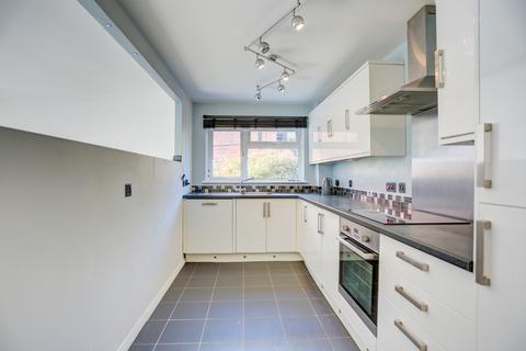 2 bedroom flat to rent, Preston Park Avenue, Brighton, BN1