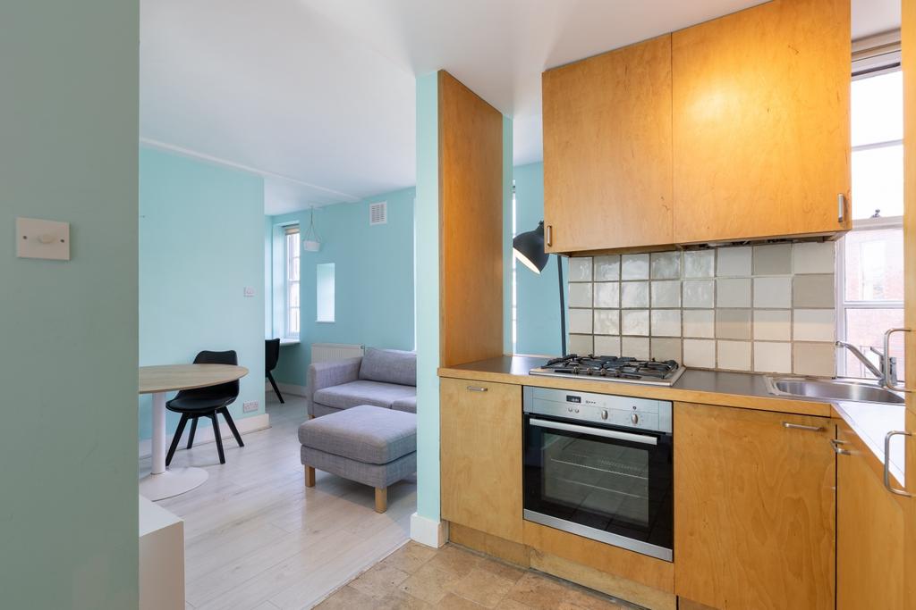 Kitchen Reception Room (1)
